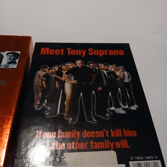 Sopranos Seasons 1,2,3 - Picture 14 of 14